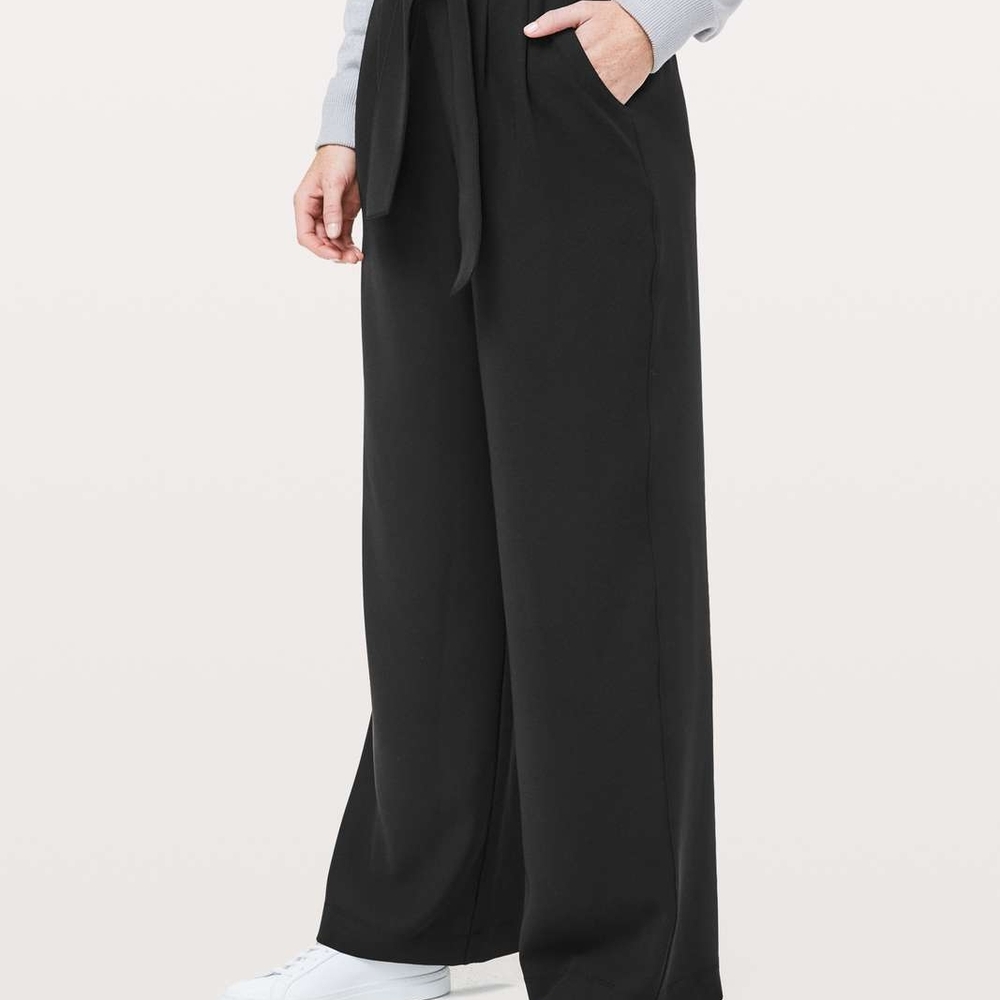 Elegant Black Wide-Leg Pants